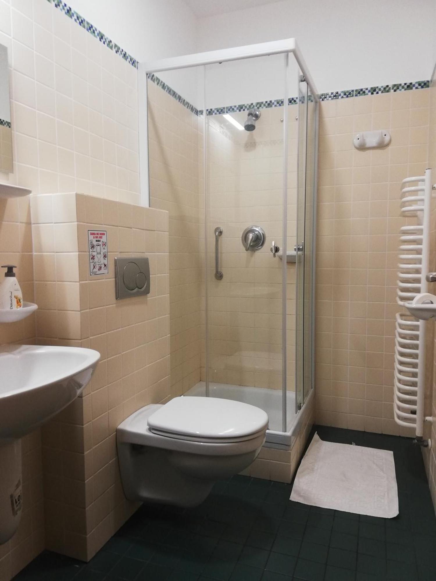 Sziget23 Hotel Ábrahámhegy Buitenkant foto