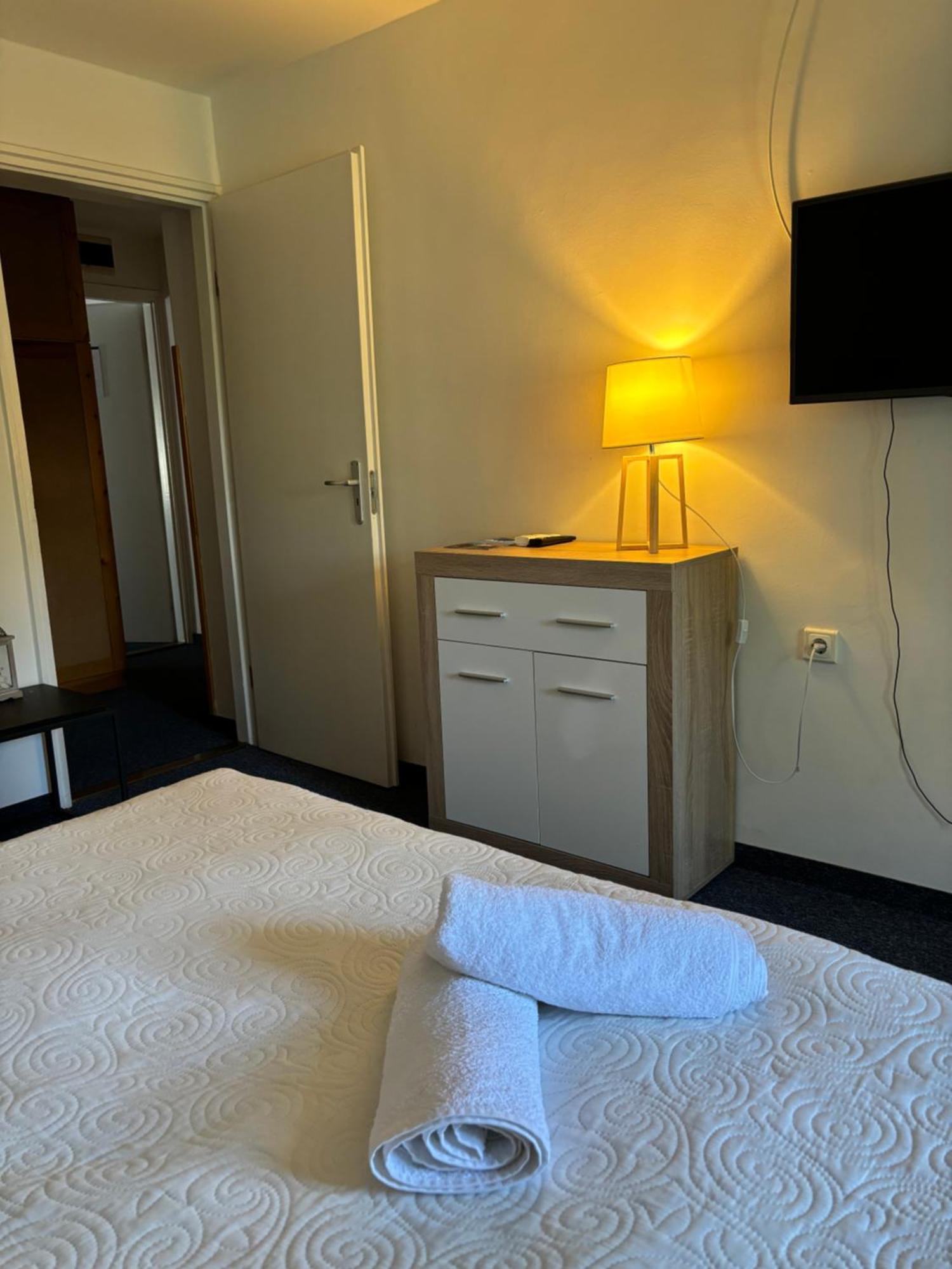 Sziget23 Hotel Ábrahámhegy Buitenkant foto