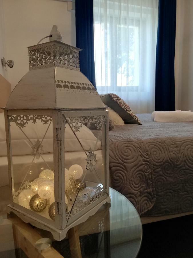 Sziget23 Hotel Ábrahámhegy Buitenkant foto